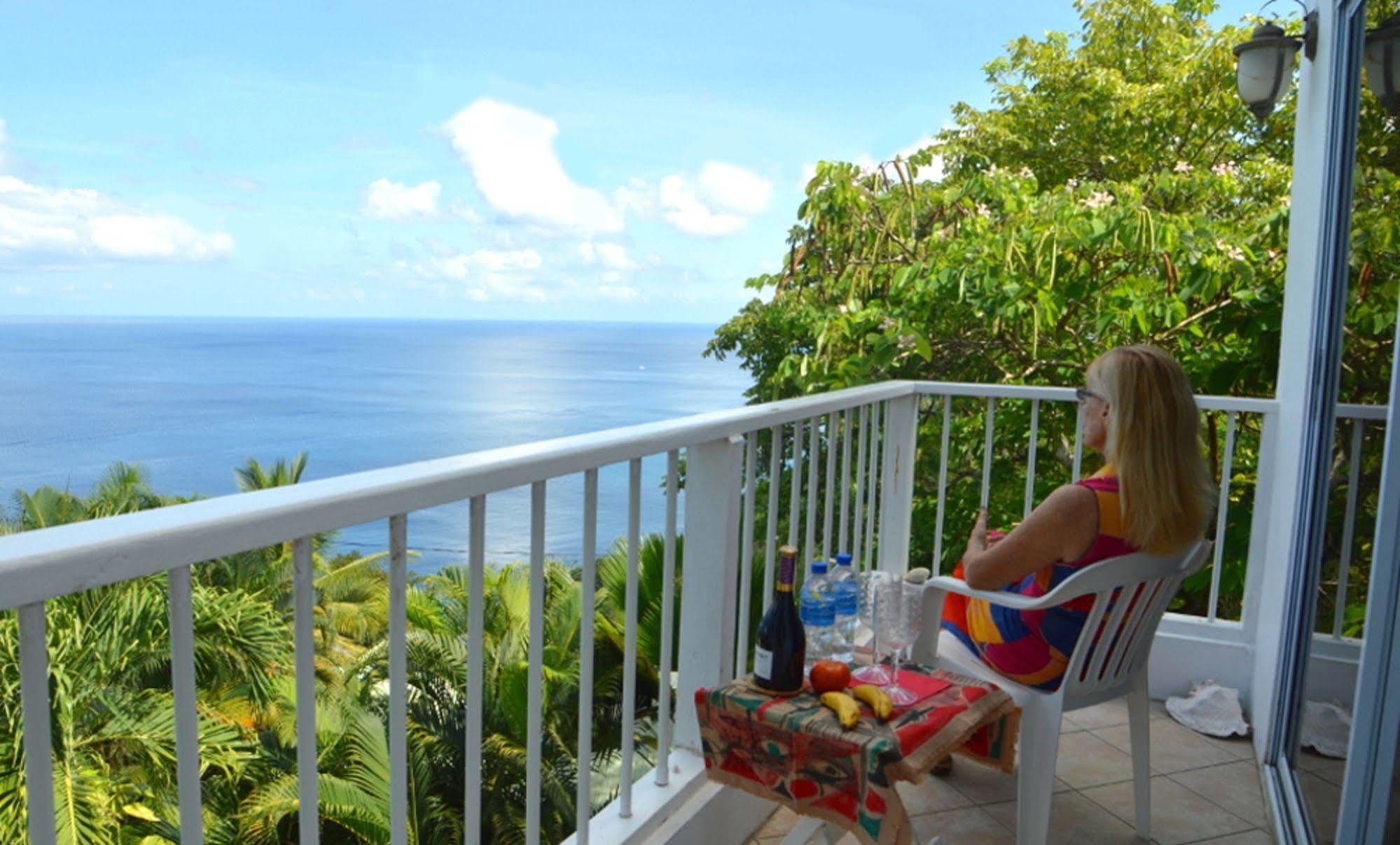 Nature'S Paradise Bed and Breakfast Bahía Marigot Exterior foto